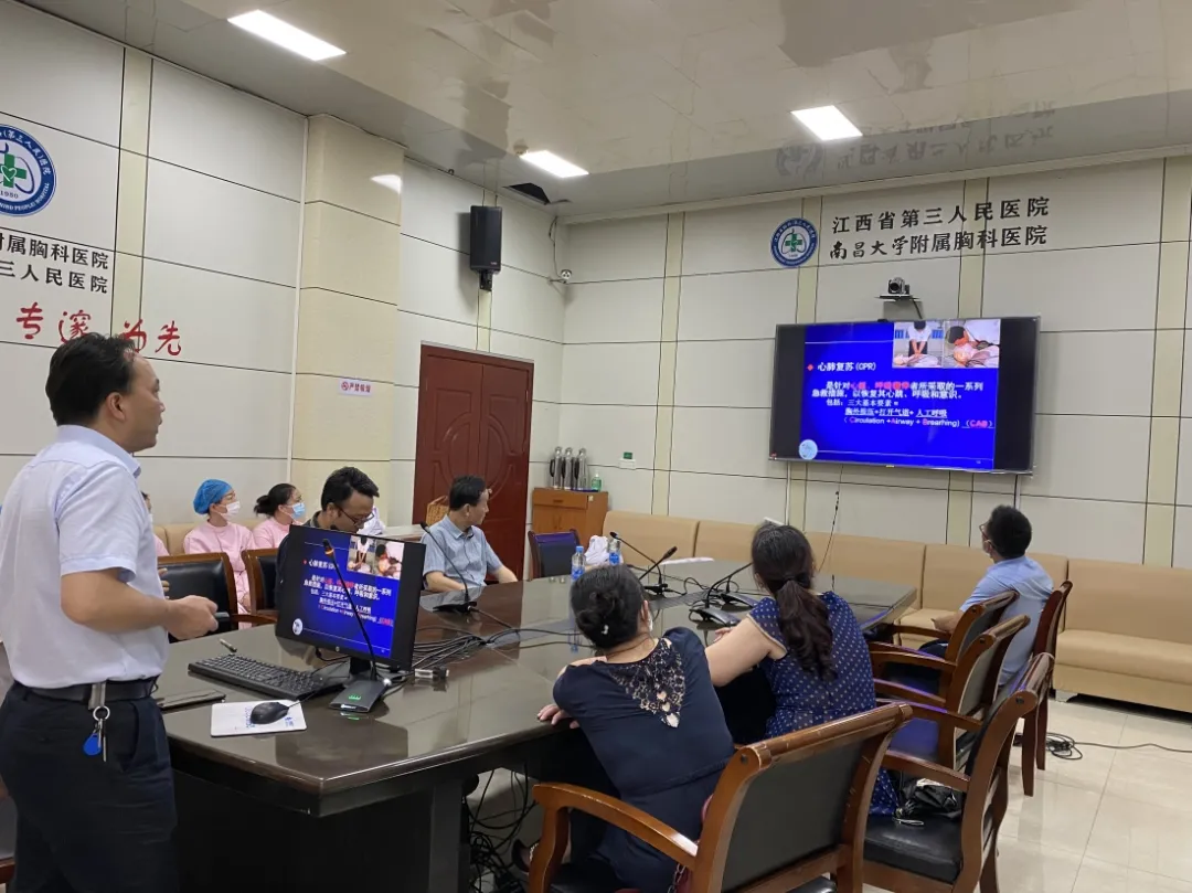 2025澳门原料网站开展新冠疫苗接种异常反应医疗救治应急演练