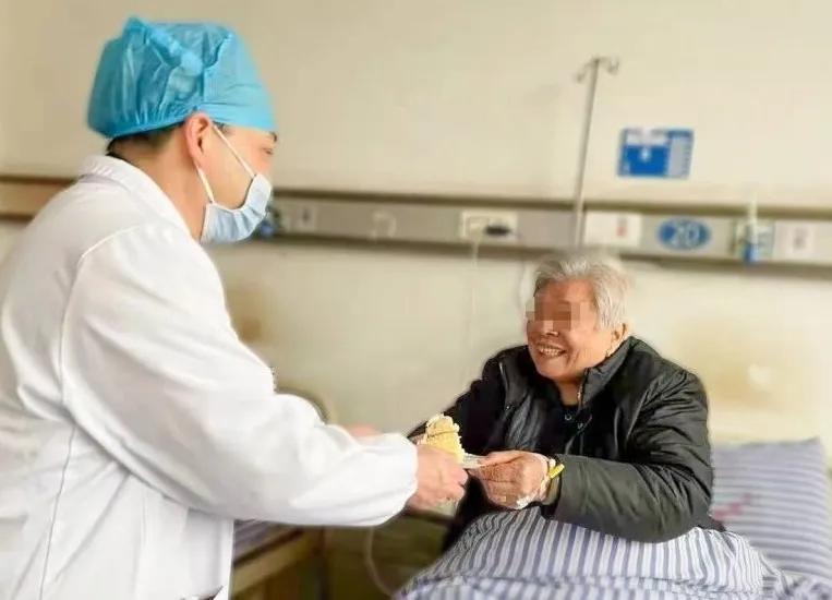 2025澳门原料网站心血管内科15周岁啦