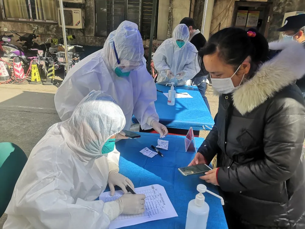 2025澳门原料网站开展赣通码核酸检测登记平台使用和采样演练
