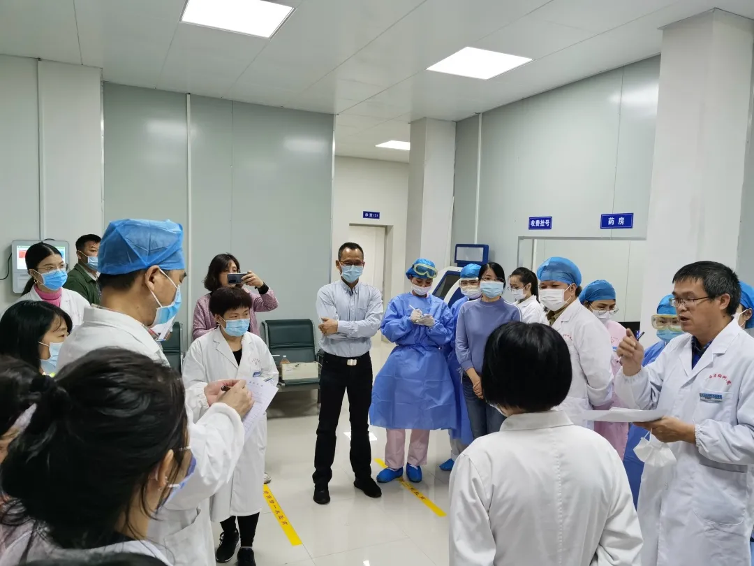 2025澳门原料网站开展疫情防控实战演练 全面提升应急救治能力